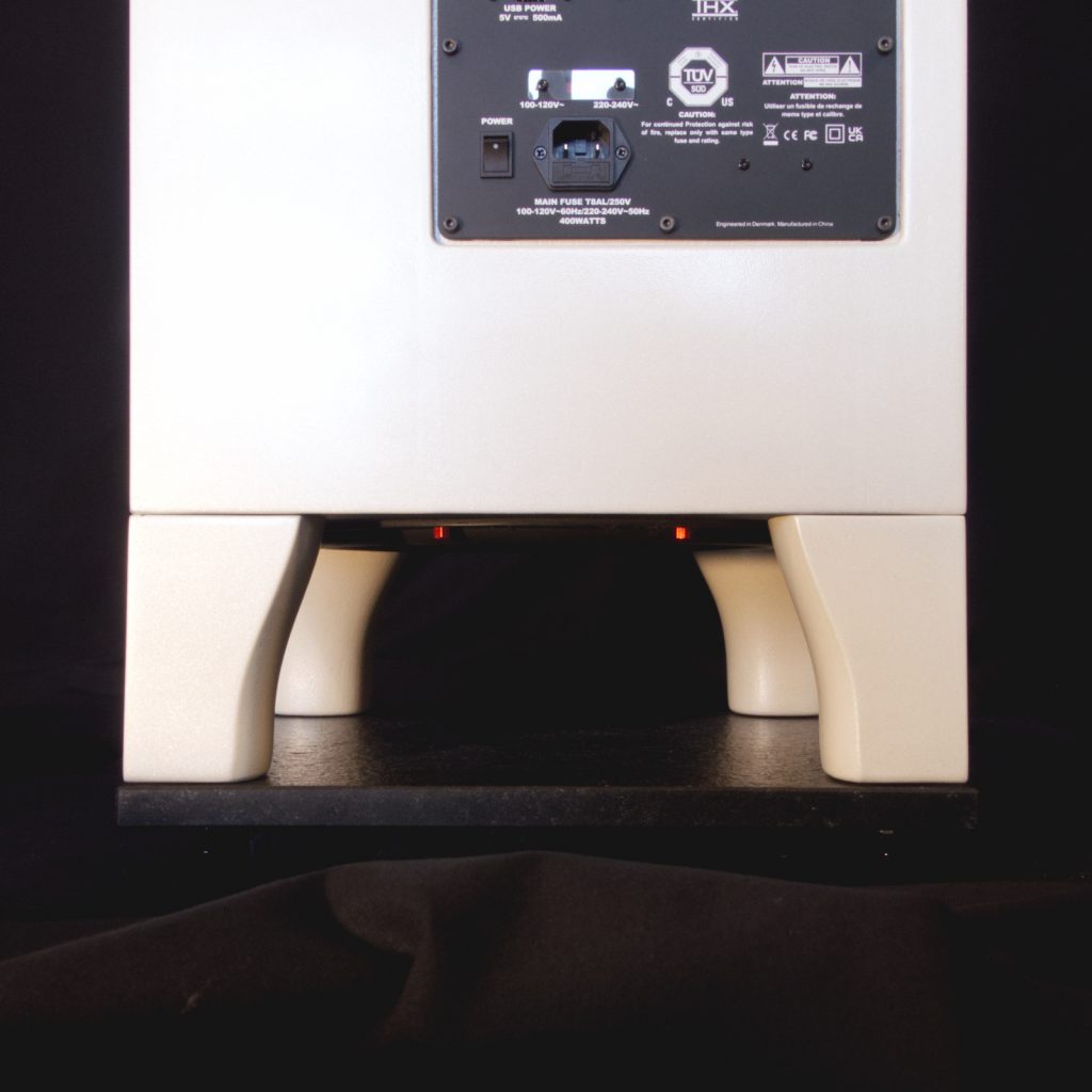 Bernd Holger's high-end subwoofer OSKAR II - an Aural Sculpture by 3be audio